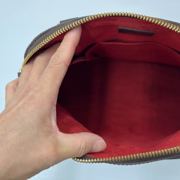 Luis Vuitton Damier Ebene Trevi PM - Picture 8 of 12